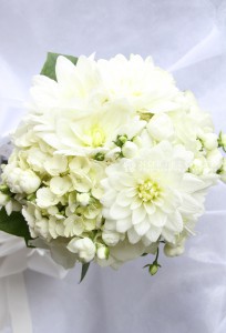 ダリアラウンドブーケ　生花