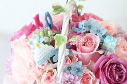 バースディ―フラワーアレンジメント　お祝いアレンジ　キャンドル付