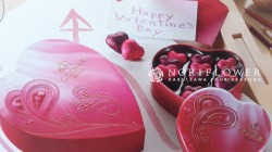 バレンタインフラワー　NYにて　チョコ　GODIVA