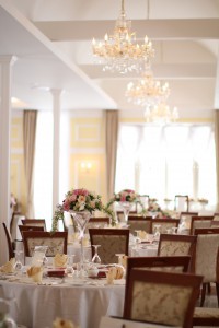 会場装飾 ウェディングフラワー パーティーアレンジ