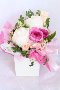 芍薬＆オールドローズフラワーギフト、母の日フラワーギフト