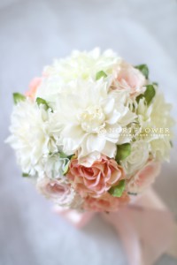 アートフラワー　　白ピンクウェディングブーケ
