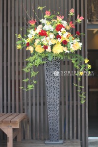 開店花　開店お祝いアレンジメント　軽井沢花屋　お祝いスタンド
