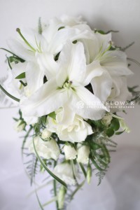 カサブランカ　ウェディングブーケ　生花ブーケ