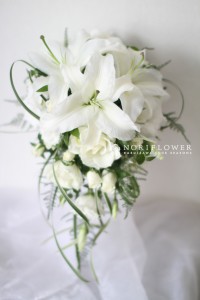 カサブランカ　ウェディングブーケ　生花ブーケ