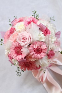 ピンクガーベラ　プリザーブドウェディングブーケ　軽井沢ウェディングブーケ　軽井沢ブーケ