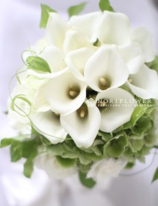 カラークラッチブーケ　ウェディングブーケ　ブライダルフラワー　ウェディングフラワー　軽井沢ブーケ