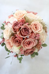 ウェディングブーケ　モーブピンクブーケ　ブライダルアイテム　ウェディングアイテム　ウェディングフラワー　ブライダルフラワー　　