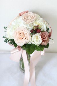 ウェディングブーケ　クラッチブーケ　軽井沢ウェディングブーケ　ブライダルフラワー　ウェディングフラワー