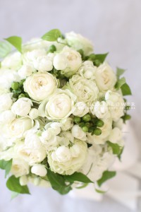 軽井沢ウェディング　軽井沢石の教会ブーケ