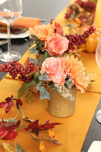 テーブル装飾　秋のテーブルコーディネート　ハロウィンパーティー装飾　